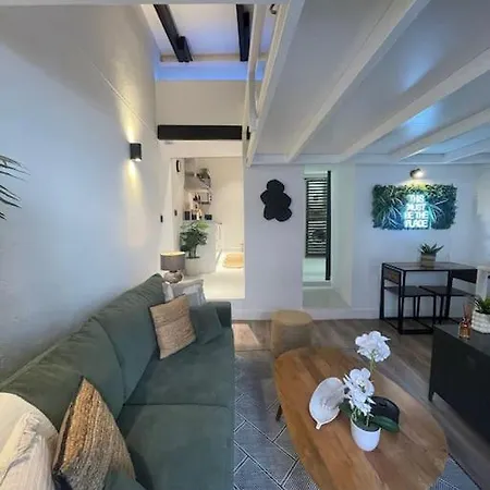 Stylish City-center 2 Bdrms * Alicante