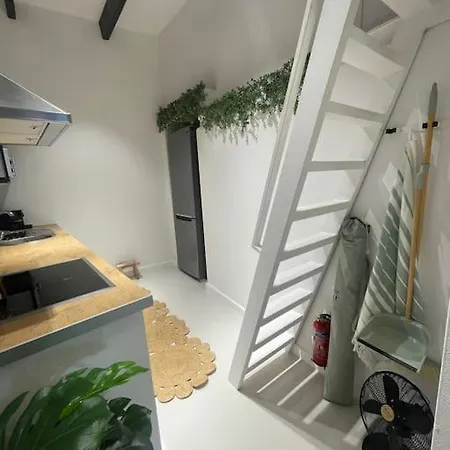 Stylish City-center 2 Bdrms *